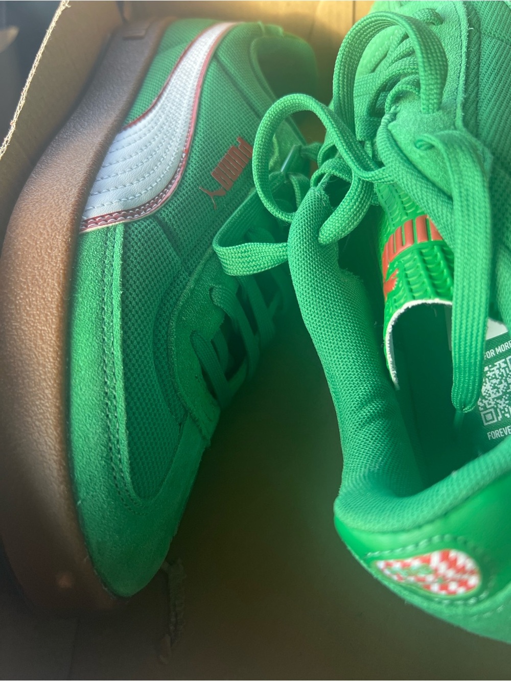Puma men’s Green Lace-Up Sneakers with White Detail